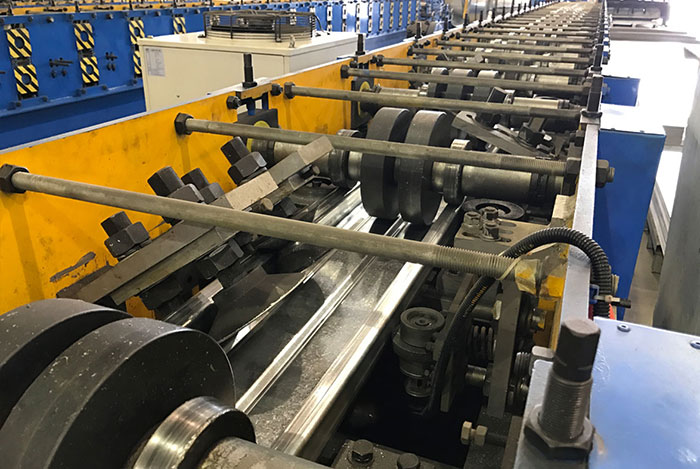 Autostacker's Galvanized Deck Roll Forming Line