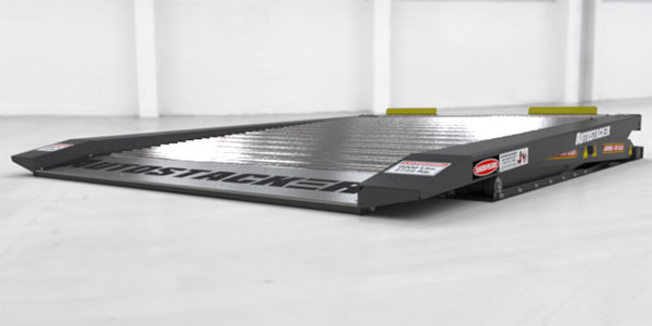 Parking lift with a gradual incline